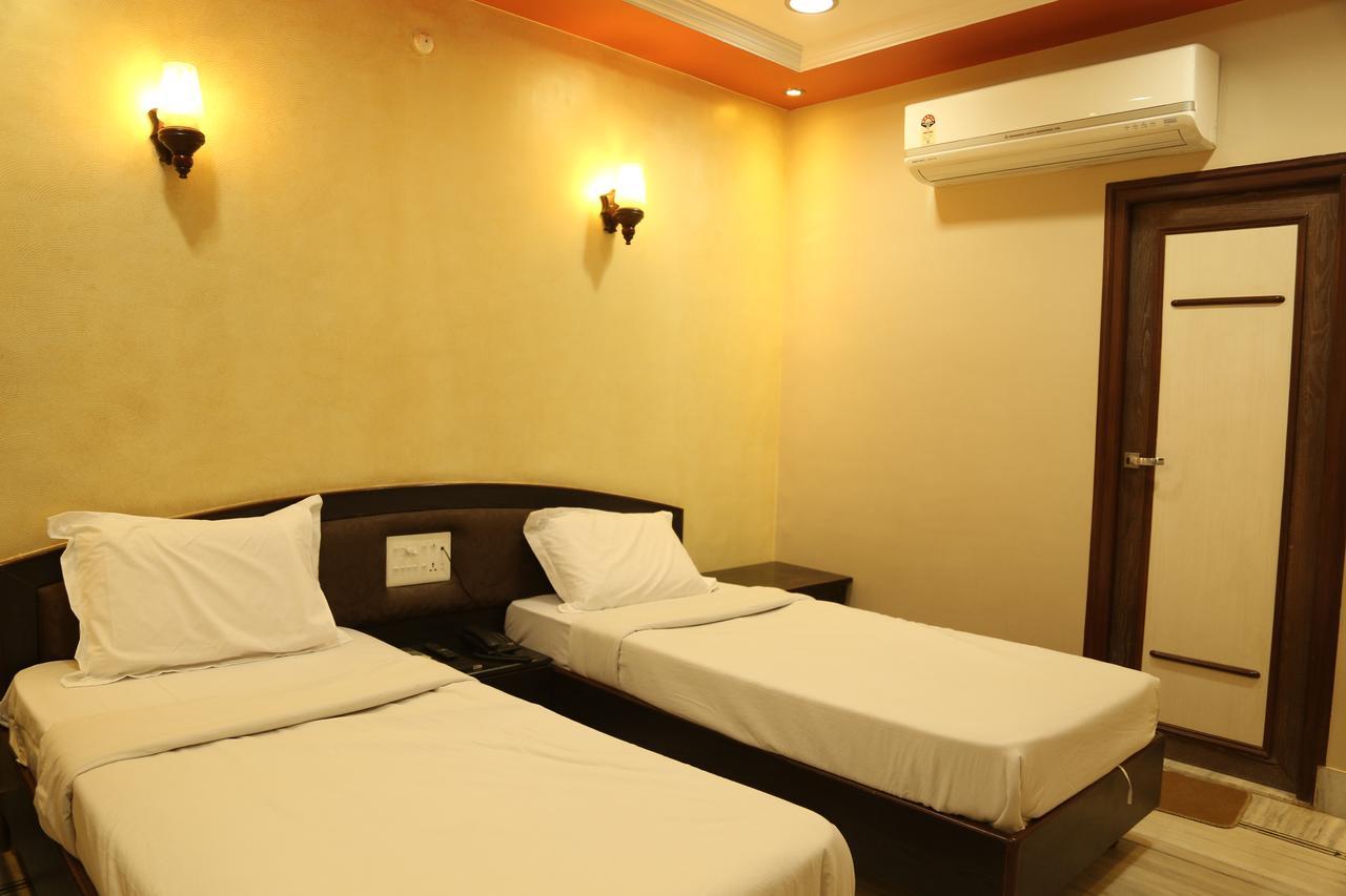 Hotel New Golden Palace Phalodi  ภายนอก รูปภาพ